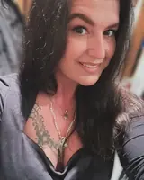 Apolline, regard brûlant et douceur assumée